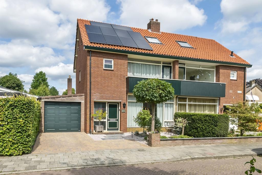 Julianalaan 24 c, Tiel