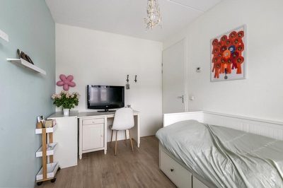 Aardbeivlinder 112, Tiel