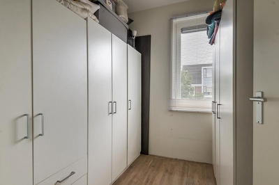 Aardbeivlinder 112, Tiel
