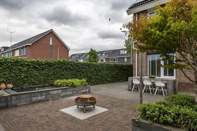 Aardbeivlinder 112, Tiel