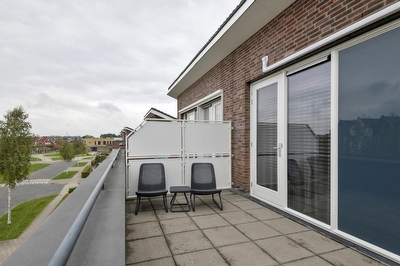 Aardbeivlinder 46, Tiel