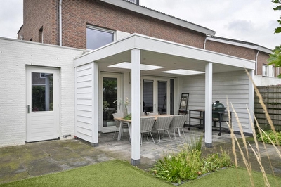 Aardbeivlinder 46, Tiel