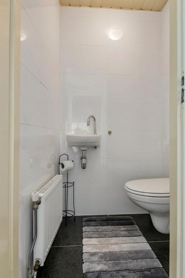 Acquoylaan 7, Tiel