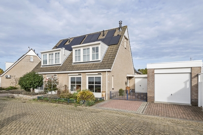 Alkmene 13, Tiel