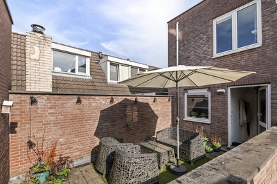 Borchgang 27, Tiel