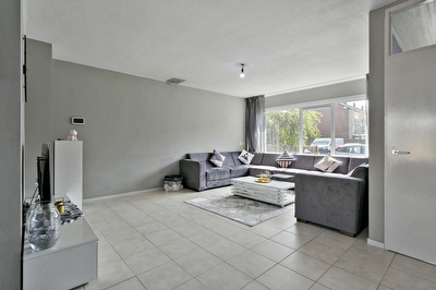 De Hennepe 437, Tiel