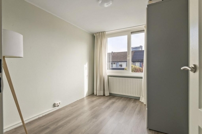 De Hennepe 482, Tiel