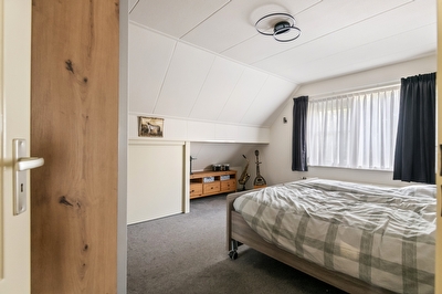 Dijkgraaf de Leeuwweg 5, Alphen