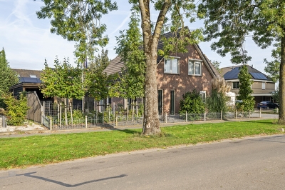Dijkgraaf de Leeuwweg 5, Alphen