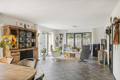 Dijkgraaf de Leeuwweg 5, Alphen
