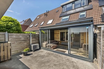 Ereprijs 18, Tiel