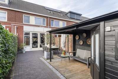 Gentiaanblauwtje 11, Tiel
