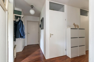Jasmijn 20, Tiel