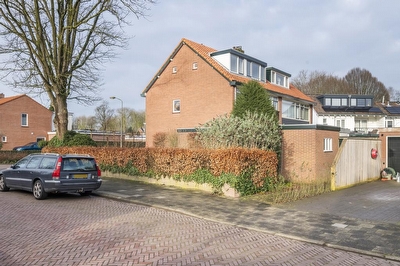 Julianalaan 26, Tiel
