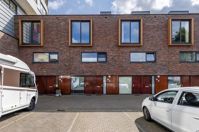 J.W. Nieuwenhuysestraat 27, Tiel