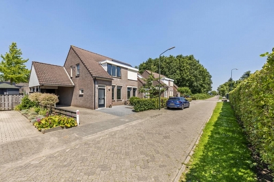 Karnheuvelsestraat 6, Est
