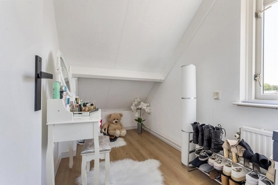 Karnheuvelsestraat 6, Est