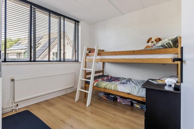 Karnheuvelsestraat 6, Est