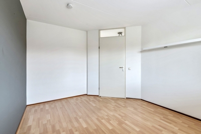 Kolblei 25, Tiel