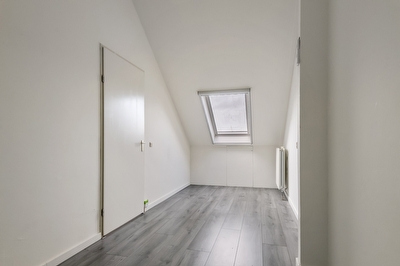 Kolblei 25, Tiel