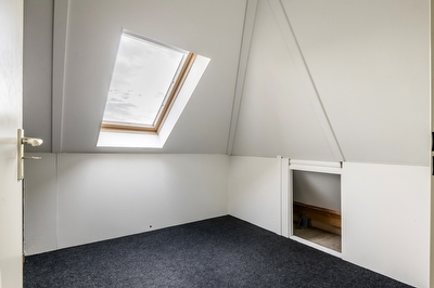Kolblei 25, Tiel