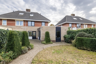Kolblei 25, Tiel
