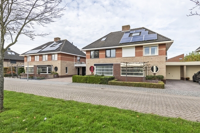 Kolblei 25, Tiel