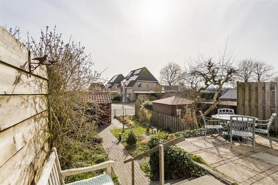 Lingedijk 35, Wadenoijen