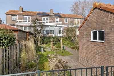 Lingedijk 35, Wadenoijen