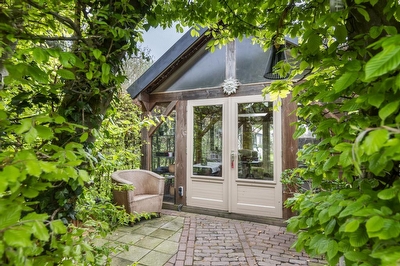 Nachtegaallaan 42, Tiel