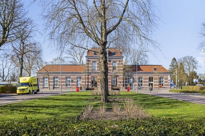 Papesteeg 22, Tiel