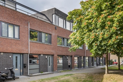 Roosjestin 12, Tiel