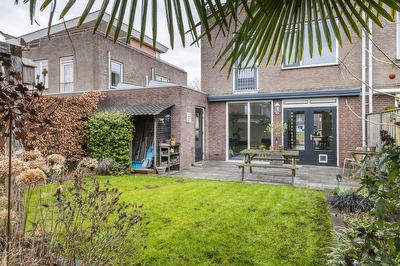 Schilfgaarde 28, Tiel