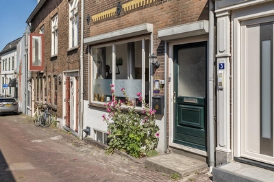 Tolhuiswal 1, Tiel