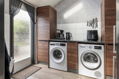 Tollenhof 27, Kesteren