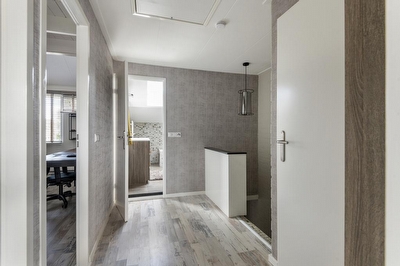 Tollenhof 27, Kesteren