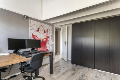 Tollenhof 27, Kesteren