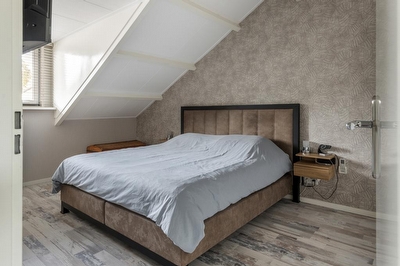 Tollenhof 27, Kesteren