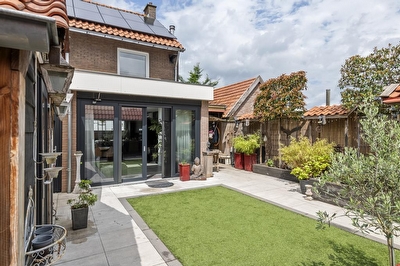 Tweede Parallelweg 8 d, Tiel