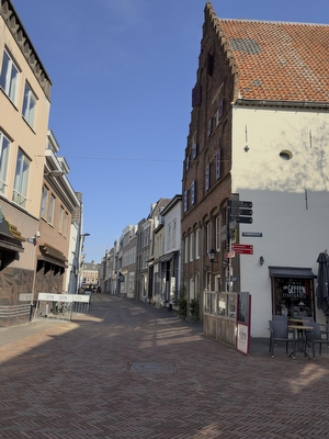Weerstraat 47, Tiel